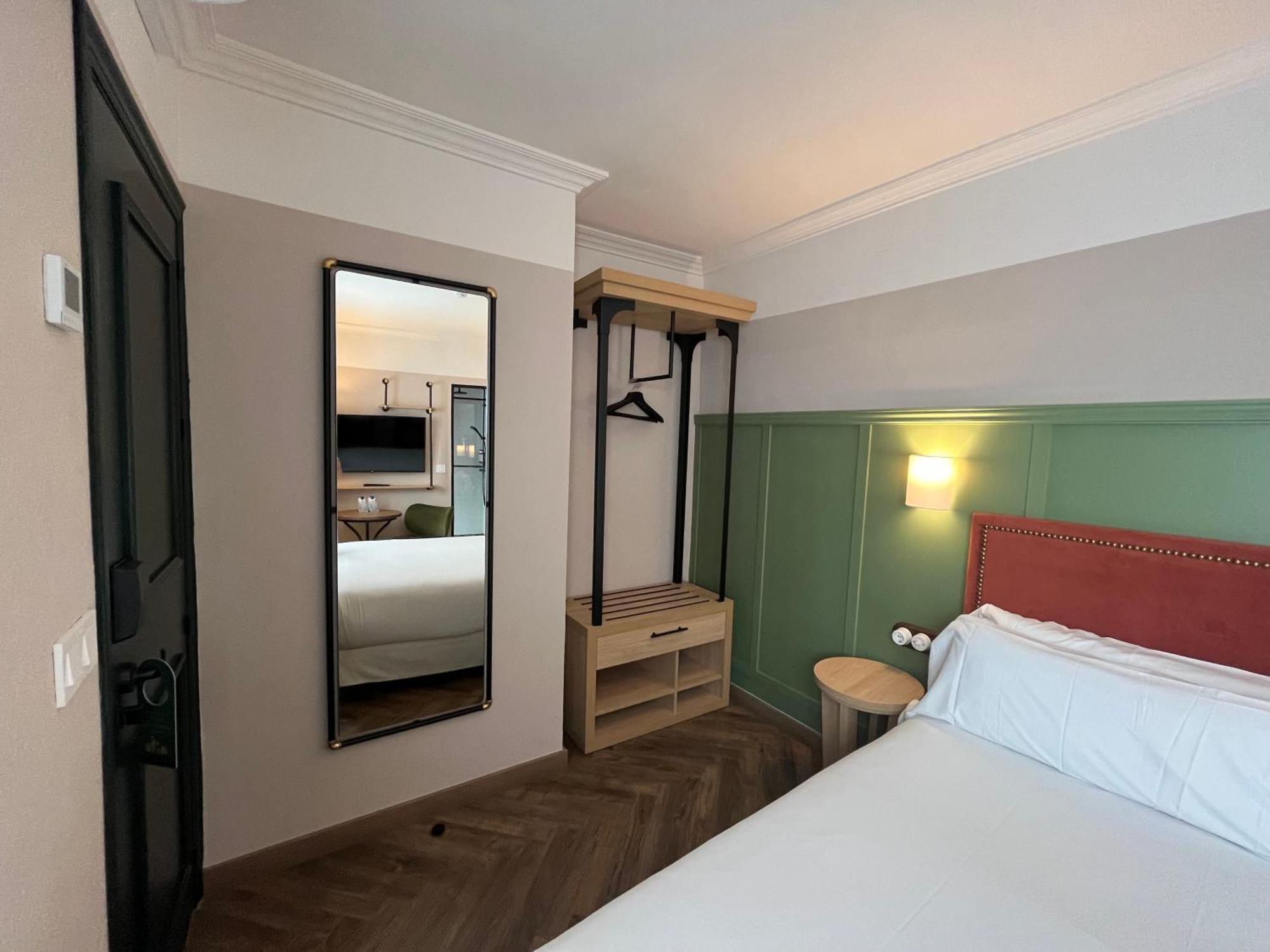 The Honest Hotel & Apartments 塞维利亚 外观 照片